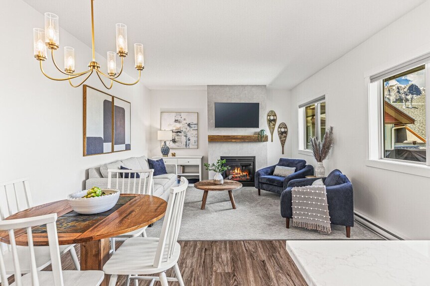 Top Floor Mountain View With Pool & Hot Tubs - Canmore