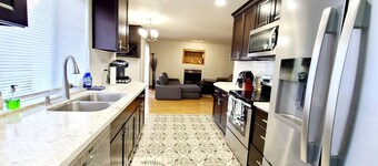 Spacious & Conveniently Located 4/2.5 House