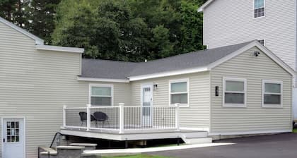 Lake Access 4 Bed 3 Full Bath