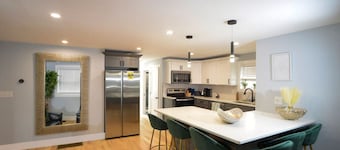 Lake Access 4 Bed 3 Full Bath