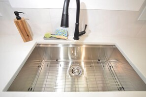 Interior - Lake Access 4 Bed 3 Full Bath (Billerica)