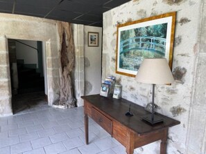 Reception - Hôtel La Châtelleraie (Saint-Etienne-de-Maurs)