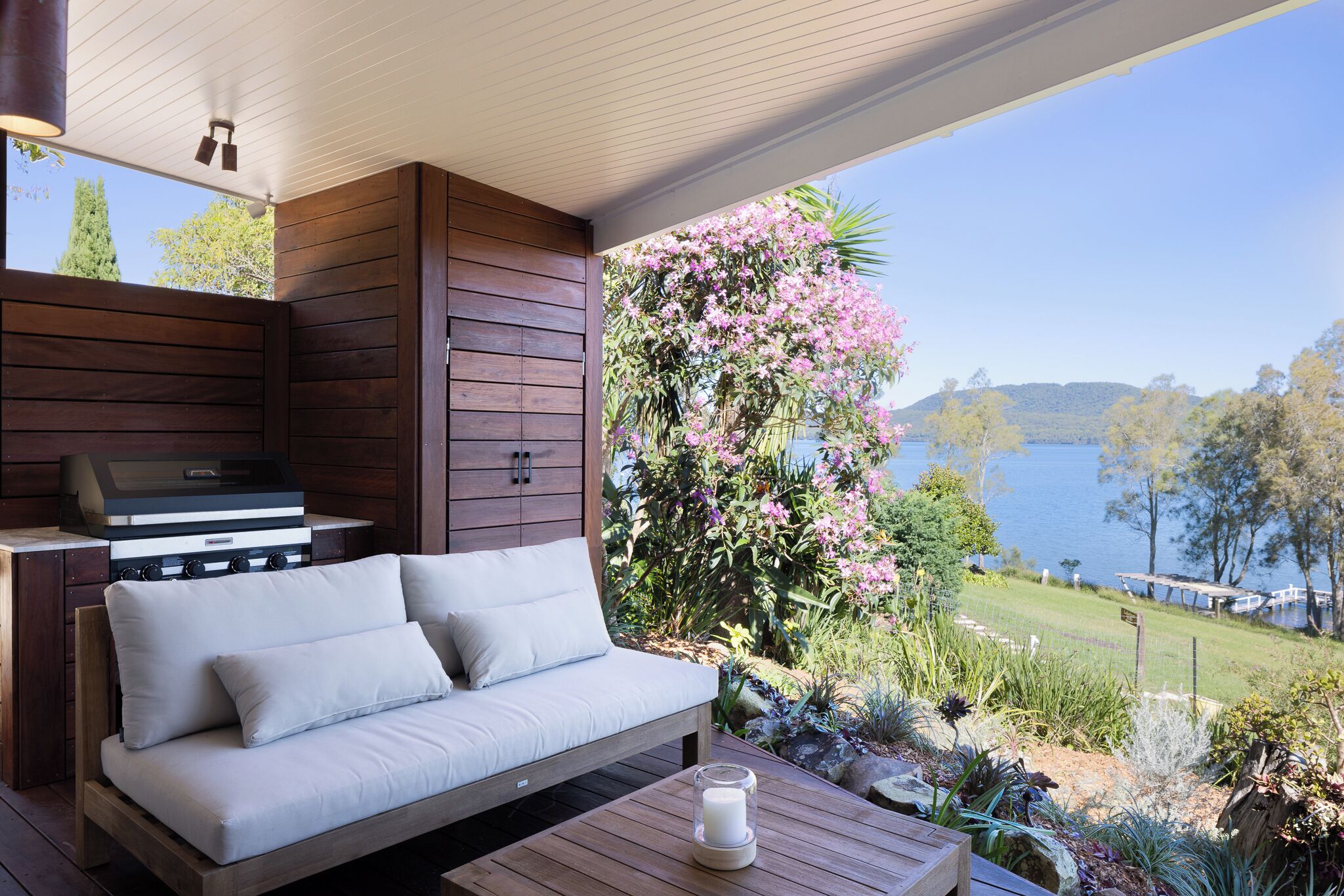 Casa de lujo, 5 habitaciones, sauna, junto al lago | Terraza o patio