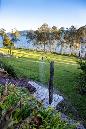 Exterior - The Moorings Lakehouse (Coomba Bay)
