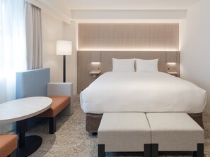 1 室のベッドルーム、デスク、WiFi (無料)、ベッドシーツ