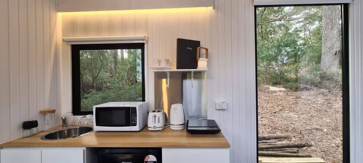 Fridge, microwave, stovetop, toaster