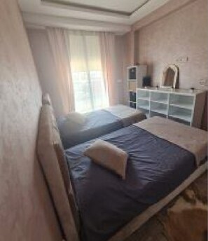 2 Schlafzimmer, Reisekinderbett, kostenloses WLAN, Bettwäsche