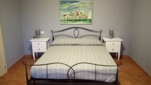 Room - Cozy apartment by the sea  (Tropea)