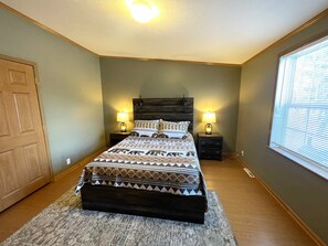 4 bedrooms, free WiFi, bed sheets - The Rabbit Hole @ Spring Brook Resort (Wisconsin Dells)