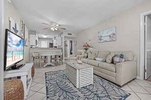 Smart TV - Tradewinds 24 * July & August dates just reduced! (Miramar Beach)