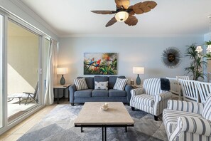 Smart TV - Gorgeous Views, Beachfront, Lg Outdoor Heated Pool (Panama City Beach)