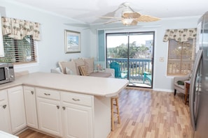 Smart TV - Breezy Palms on the Bay! Dolphins, Pool, SB&RC Beachfront Condos (Tybee Island)