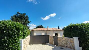 Enceinte de lâhĂ©bergement