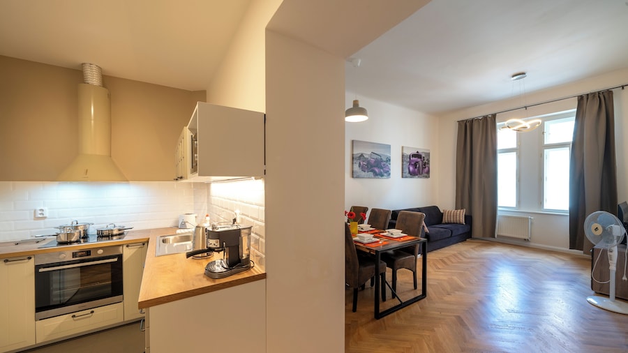 アメージングアパートメントヅボロフスカ