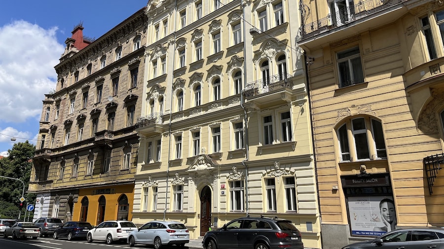 Amazing Apartment Zborovska