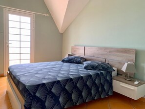 3 chambres, fer et planche Ă repasser, Wi-Fi, draps fournis