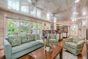 TV - JEWEL BOX COTTAGES ~ Lush Compound with 2 Renovated Homes w/ Private Pools! (Key West)