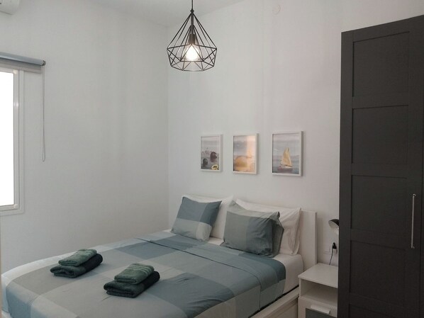 2 sovrum, skrivbord, strykjärn/strykbräda och gratis wi-fi