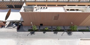 Front of property - Elegant Studio in Oasis - 4 (Abu Dhabi)