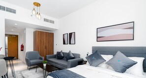 Basic Apartment | Living area
