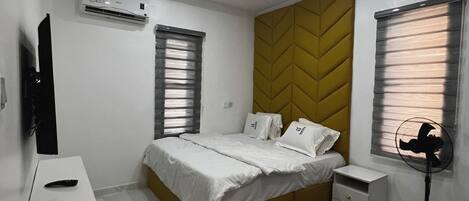 2 chambres, fer et planche Ă repasser, Wi-Fi, literie fournie