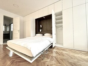 2 bedrooms, desk, iron/ironing board, travel cot