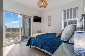 3 Schlafzimmer, Schreibtisch, Bügeleisen/Bügelbrett, Reisekinderbett