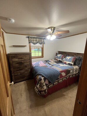 2 makuuhuonetta, Wi-Fi, vuodevaatteet