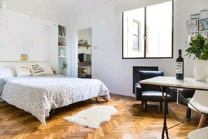 1 chambre, fer et planche à repasser, Wi-Fi, draps fournis