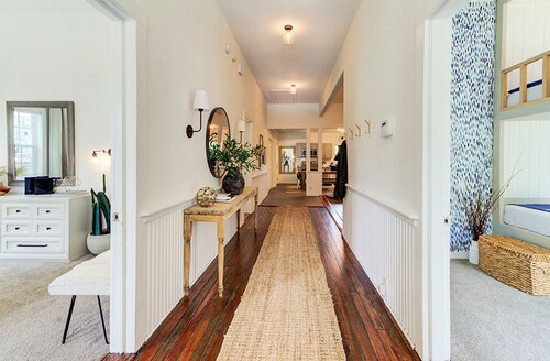 Brooklyn Arts Cottage