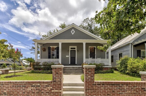 Exterior - Hemingway Suite: 1  BR, 1  BA Apartment in Wilmington, Sleeps 2 (Wilmington)