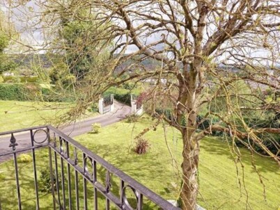 Treetops Loft: TouristNI , approved property.
check in 6pm
check in 6pm