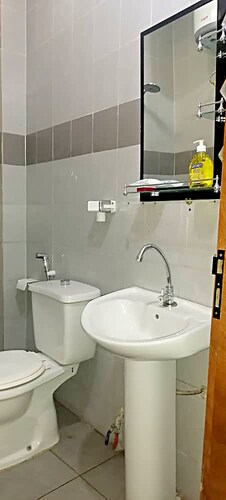 Located in Dakar, 1 km from Yoff Beach, 5 min from Almadies and Le Virage Beach.