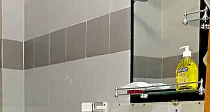 Located in Dakar, 1 km from Yoff Beach, 5 min from Almadies and Le Virage Beach.