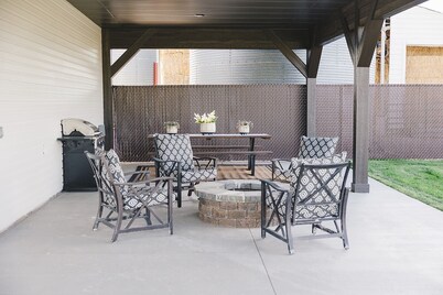 COW PALACE 
Experience Rustic Charm and Tranquility at our Old Milk Barn. 