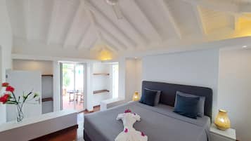 4 chambres, coffres-forts dans les chambres, fer et planche Ă repasser