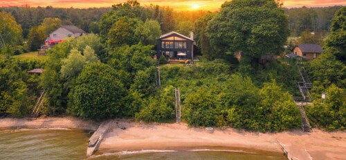 Blue Water Beach House! Amazing Beach, sleeps 20!