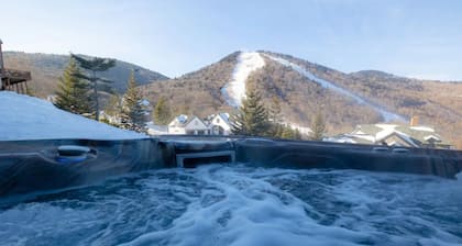 Ski-on Ski-off w Private Hot Tub & Sauna!