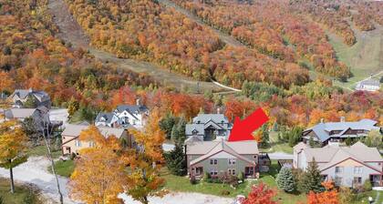 3BR w Incredible View, Hot Tub & Sauna