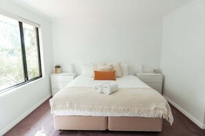 5 bedrooms, iron/ironing board, travel cot, WiFi - Salhus - 5 bed close to town (Dunsborough)