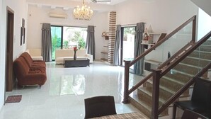 Villa, Mehrere Betten | Wohnbereich