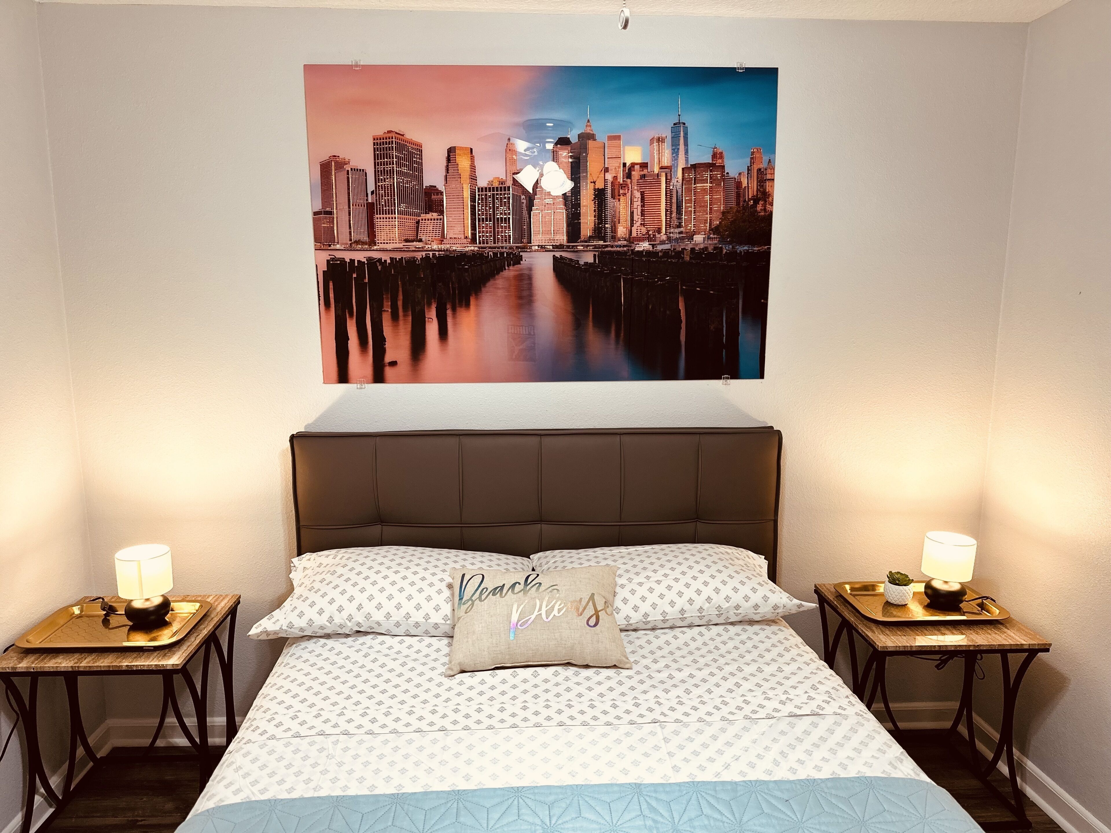 3 bedrooms, in-room safe, iron/ironing board, free WiFi