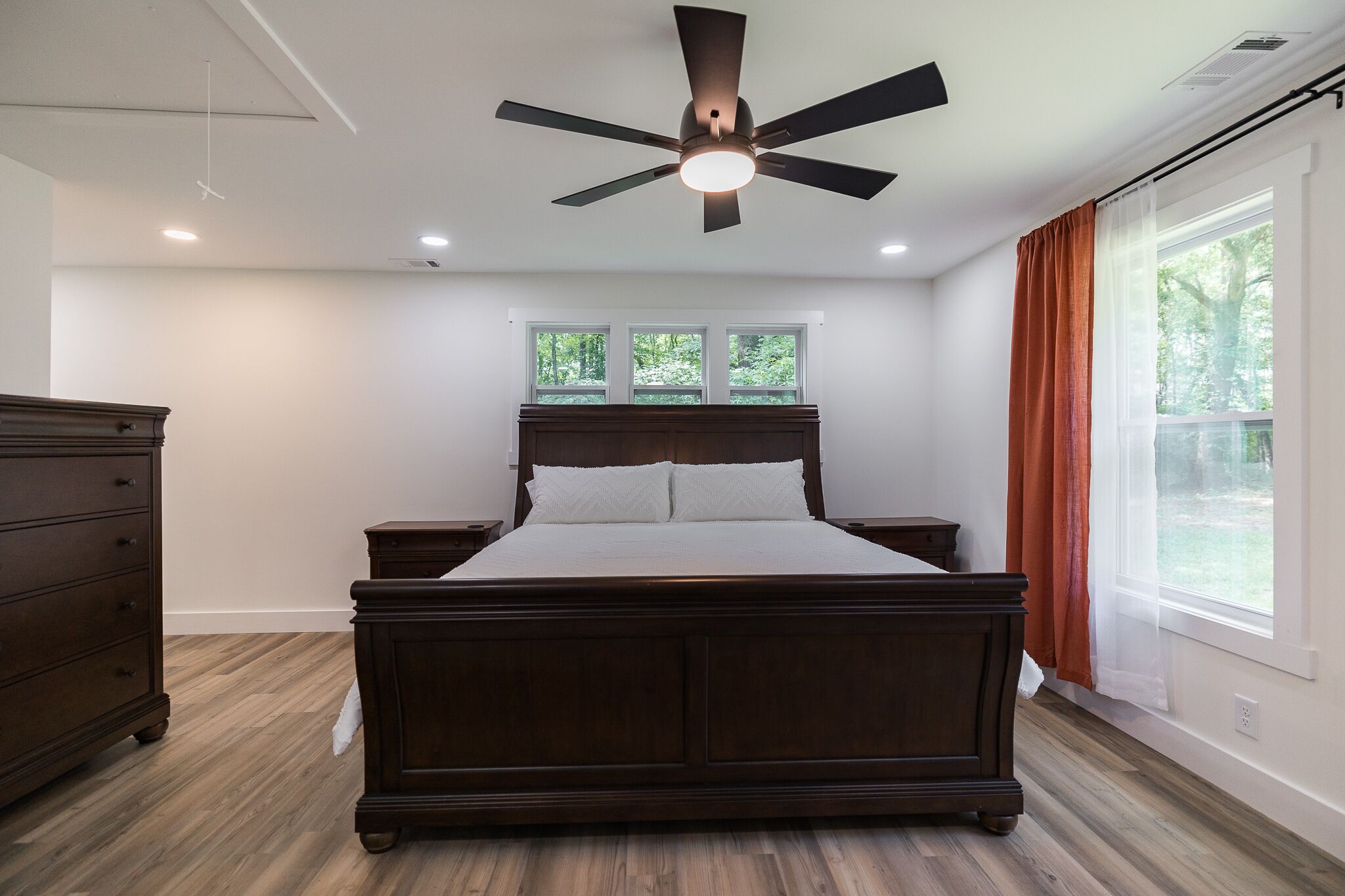 1 bedroom, in-room safe, iron/ironing board, WiFi