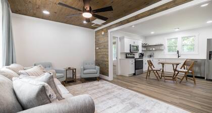 Renovated Cottage on 5 Acres near Athens!