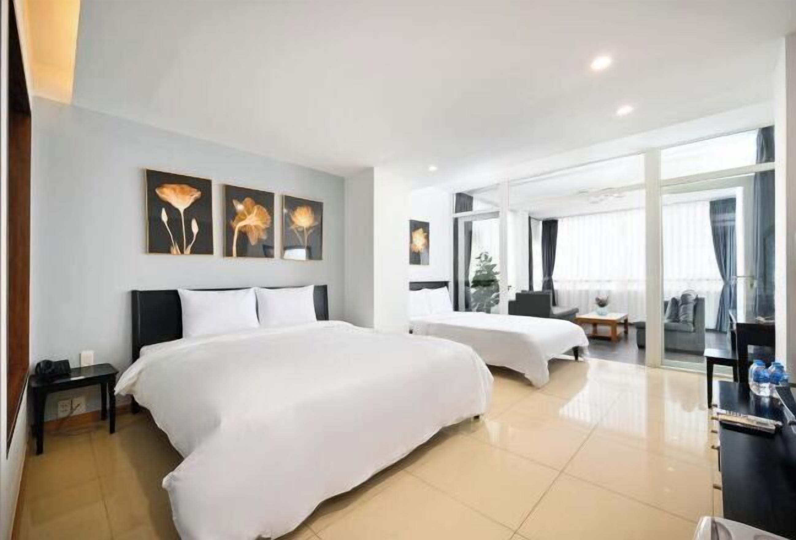 Caja de seguridad en la habitación, cortinas blackout y wifi gratis 