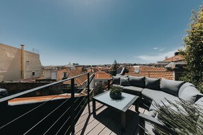Property grounds - Penthouse in historic Lisbon great terrace & views (Lisboa)
