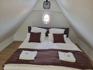 3 dormitorios, escritorio, wifi gratis y ropa de cama