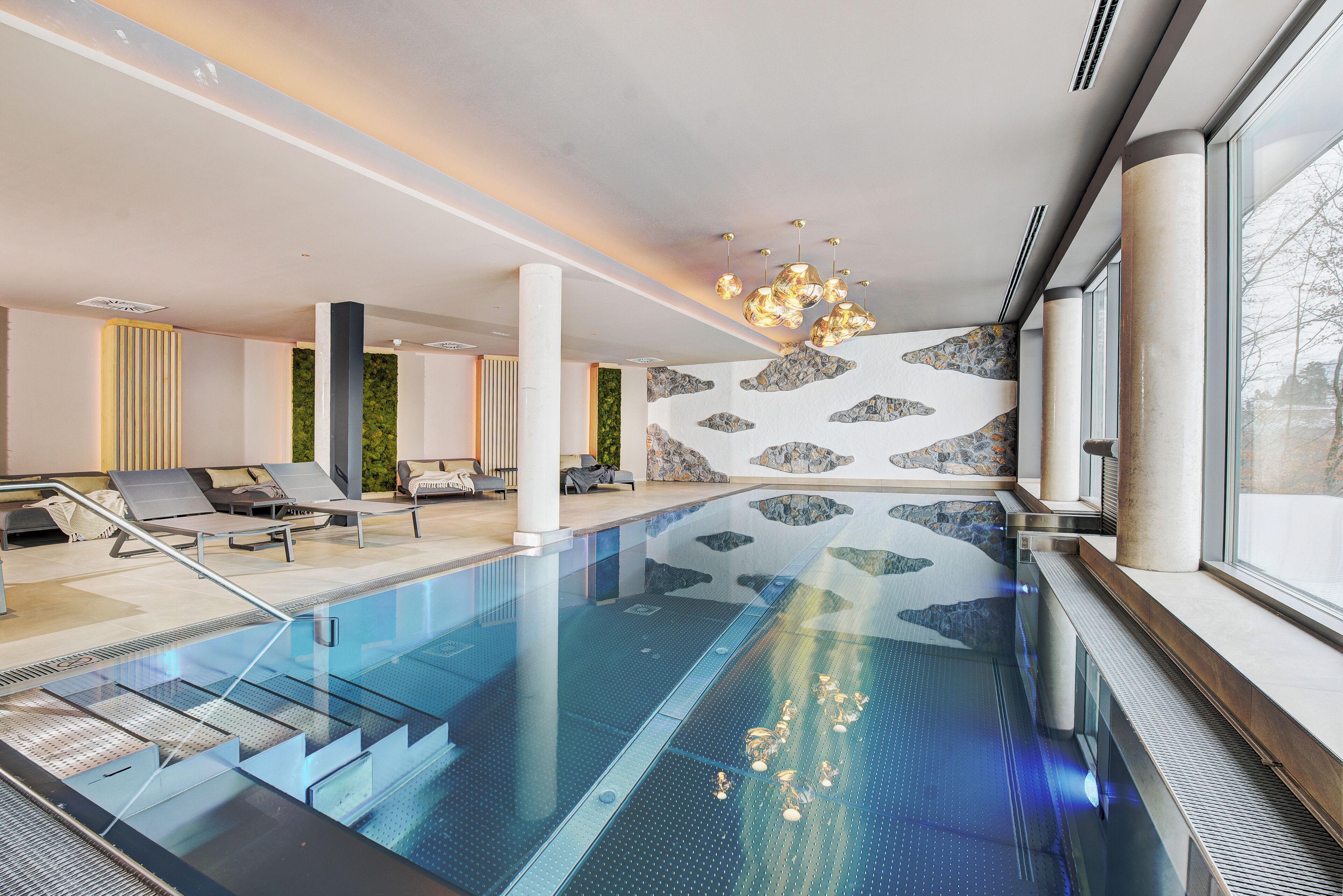 Indoor pool, outdoor pool