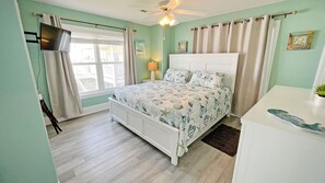 4 bedrooms, iron/ironing board, free WiFi, bed sheets