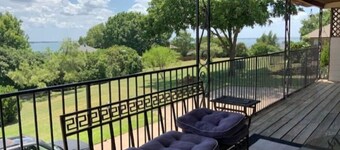 Ground Level Luxury Duplex located in a Private community, 30 mins from Dallas.